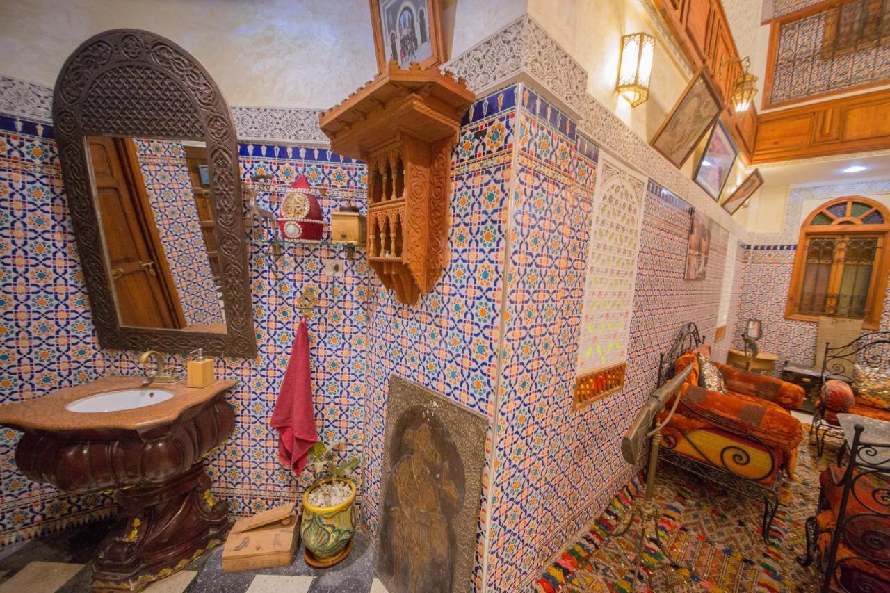 Riad Haddaji Fes Exterior photo